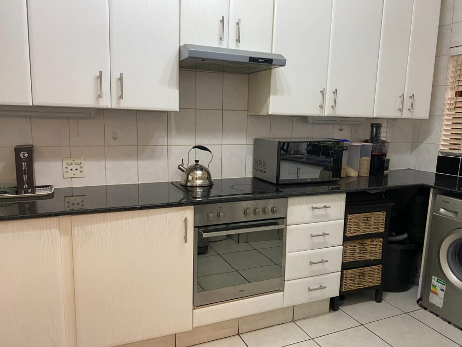 To Let 3 Bedroom Property for Rent in River Club Gauteng