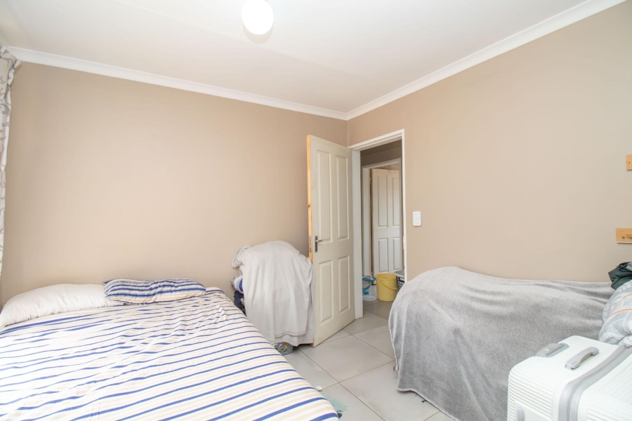 7 Bedroom Property for Sale in Cosmo City Gauteng