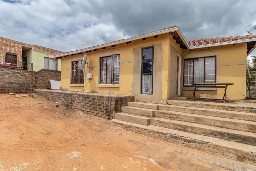 7 Bedroom Property for Sale in Cosmo City Gauteng