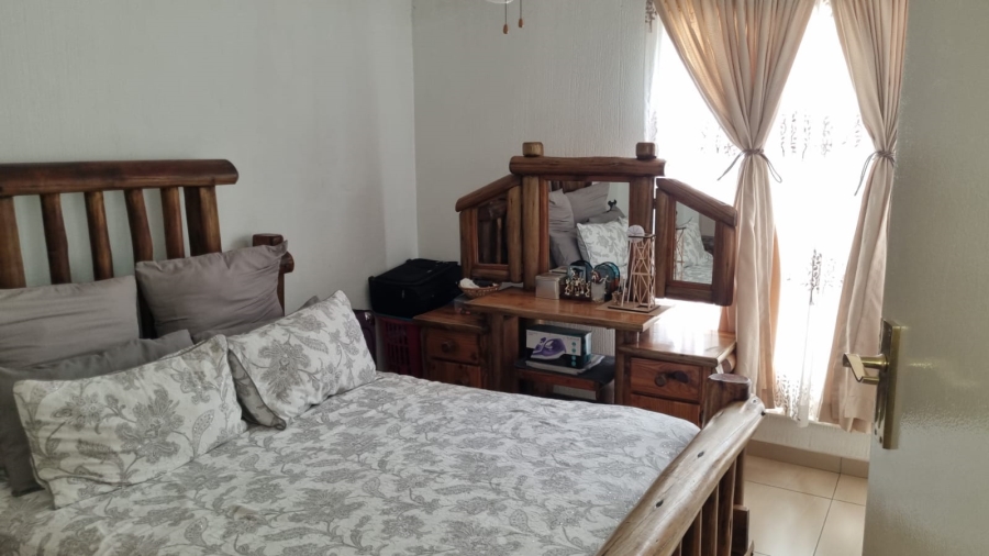 To Let 3 Bedroom Property for Rent in Suideroord Gauteng