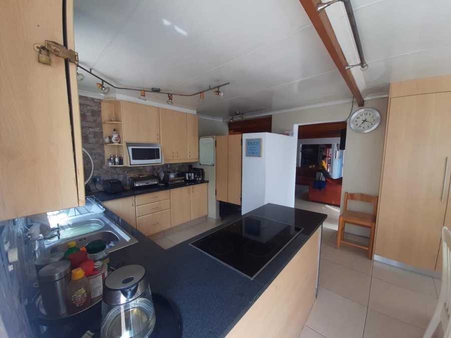 To Let 3 Bedroom Property for Rent in Suideroord Gauteng