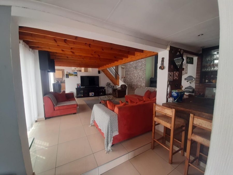 To Let 3 Bedroom Property for Rent in Suideroord Gauteng