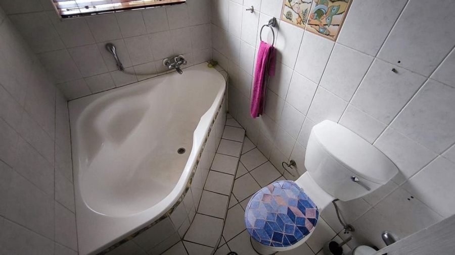 3 Bedroom Property for Sale in Brackenhurst Gauteng