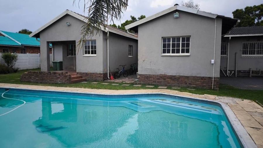 3 Bedroom Property for Sale in Brackenhurst Gauteng