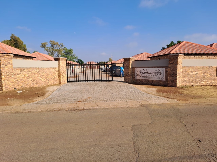 To Let 3 Bedroom Property for Rent in Riversdale Gauteng