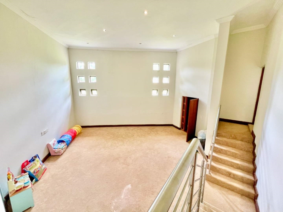 5 Bedroom Property for Sale in Rietvlei View Gauteng