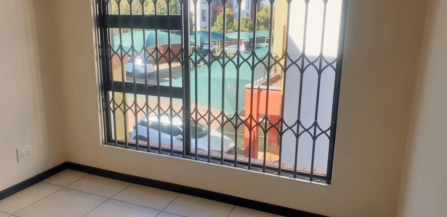 To Let 2 Bedroom Property for Rent in Douglasdale Gauteng