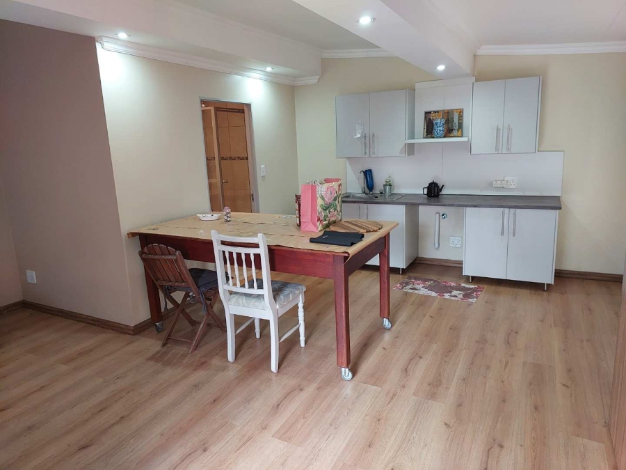 To Let 1 Bedroom Property for Rent in Brackenhurst Gauteng