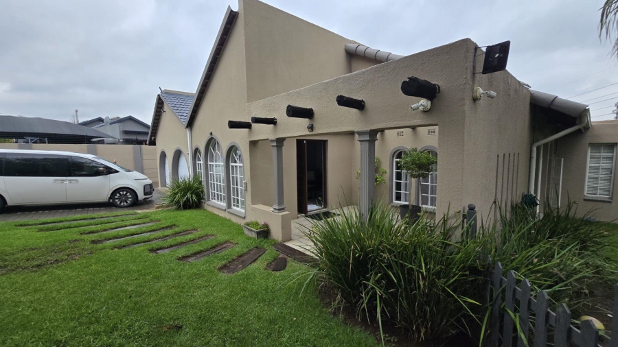 4 Bedroom Property for Sale in Verwoerdpark Gauteng