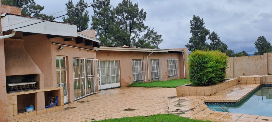 3 Bedroom Property for Sale in Brackendowns Gauteng