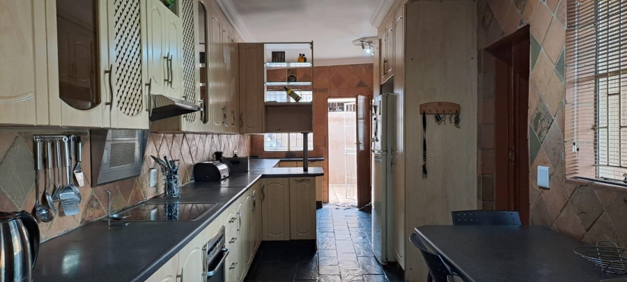 3 Bedroom Property for Sale in Brackendowns Gauteng