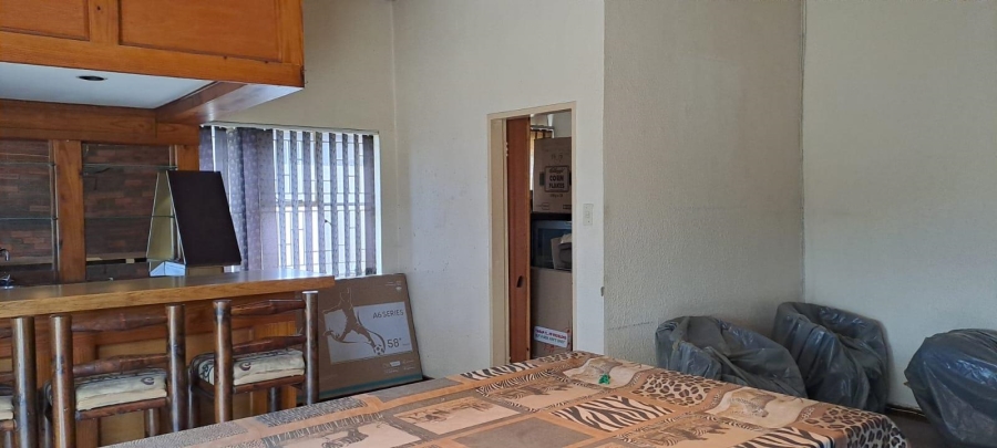 3 Bedroom Property for Sale in Brackendowns Gauteng
