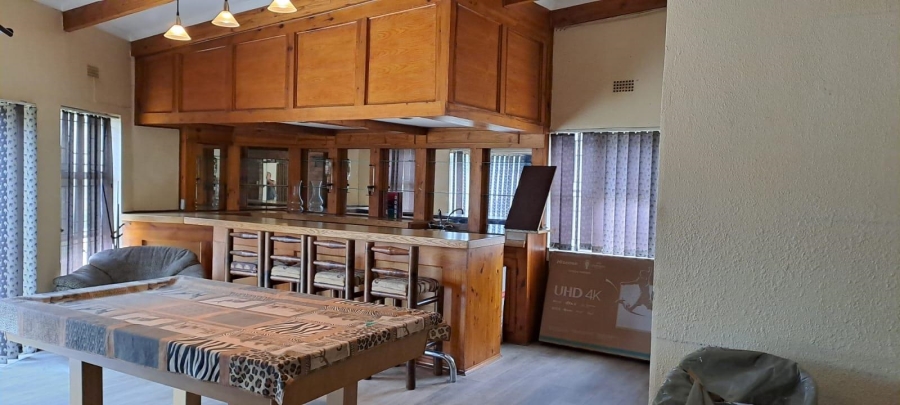 3 Bedroom Property for Sale in Brackendowns Gauteng