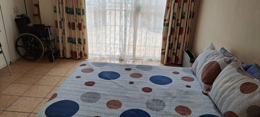 3 Bedroom Property for Sale in Brackendowns Gauteng