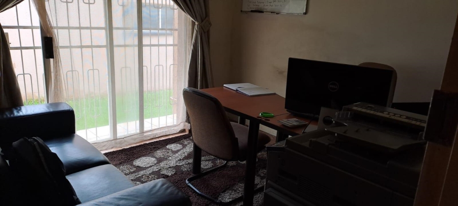 3 Bedroom Property for Sale in Brackendowns Gauteng