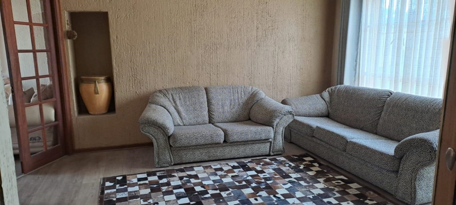 3 Bedroom Property for Sale in Brackendowns Gauteng