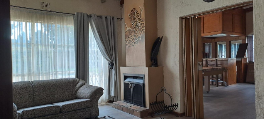 3 Bedroom Property for Sale in Brackendowns Gauteng
