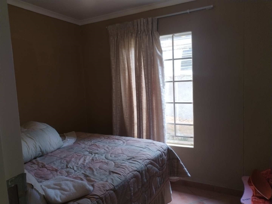 5 Bedroom Property for Sale in Nellmapius Gauteng