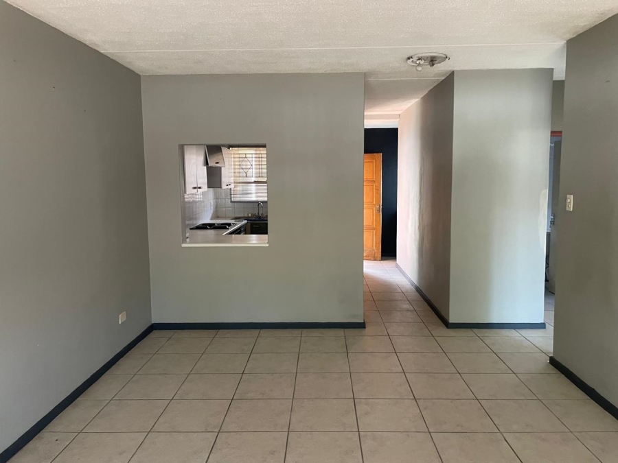 2 Bedroom Property for Sale in Buccleuch Gauteng