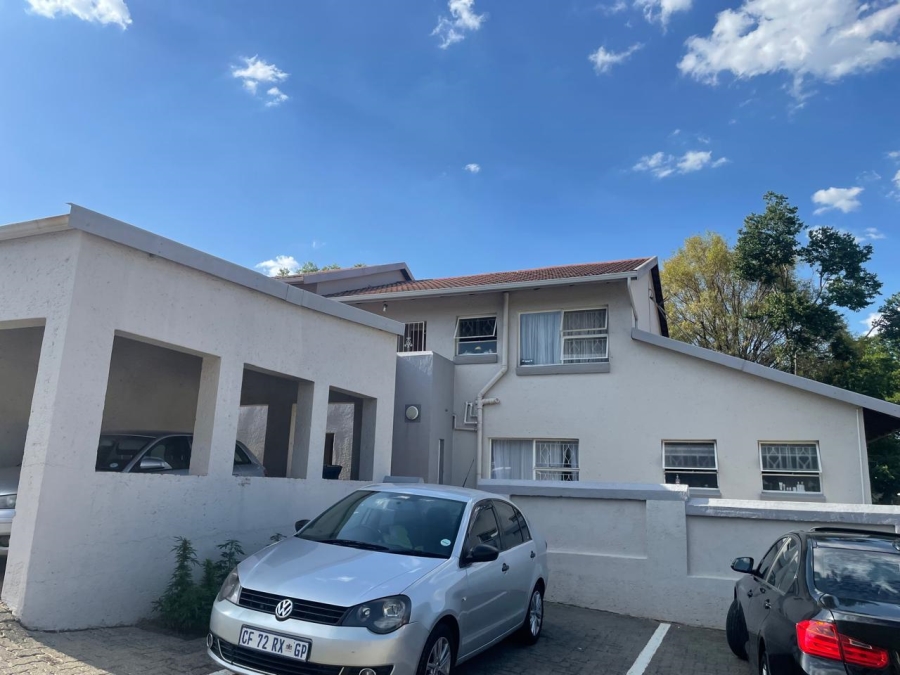 2 Bedroom Property for Sale in Buccleuch Gauteng