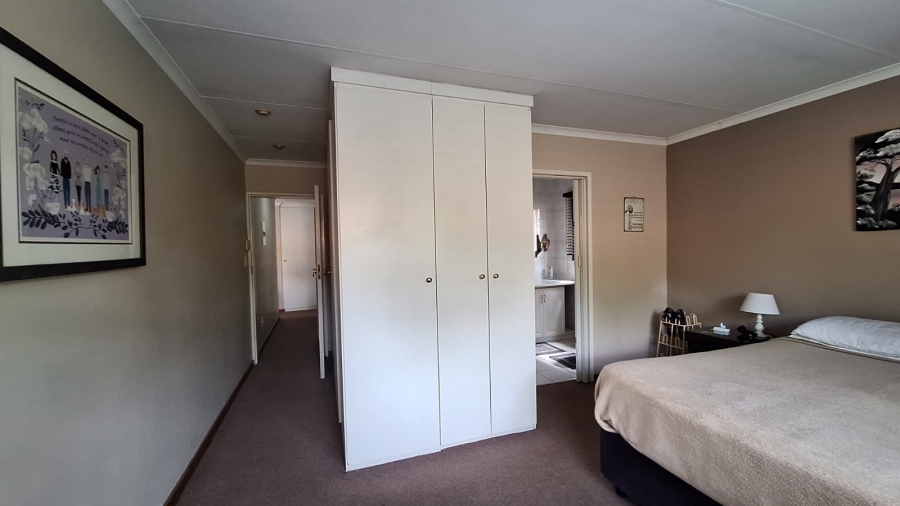 To Let 3 Bedroom Property for Rent in Ferndale Gauteng