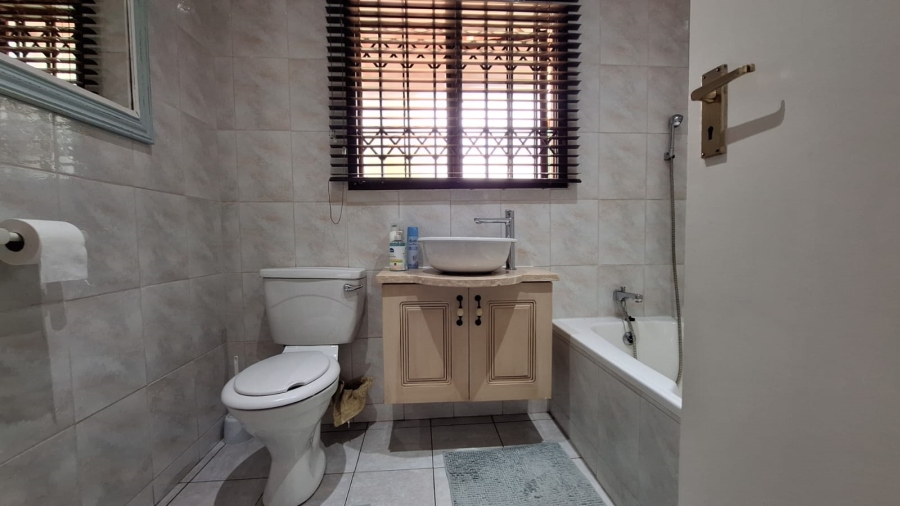 To Let 3 Bedroom Property for Rent in Ferndale Gauteng