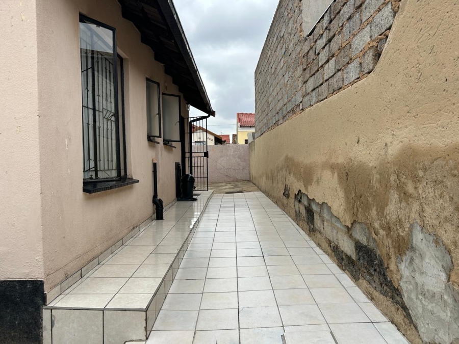 2 Bedroom Property for Sale in Ebony Park Gauteng