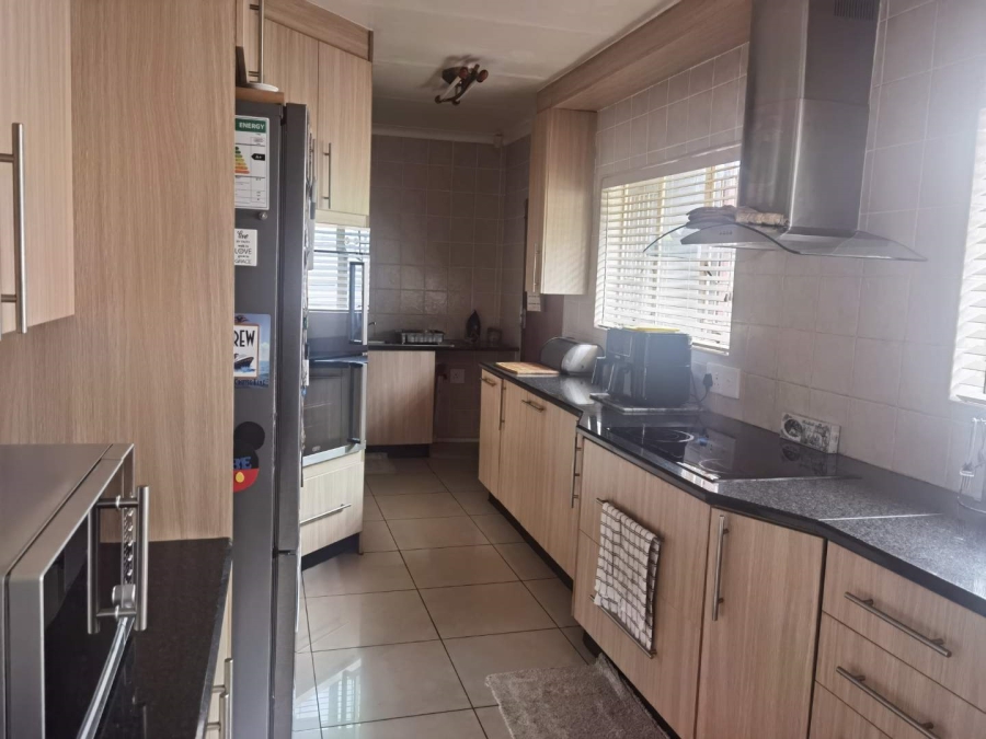 5 Bedroom Property for Sale in Norkem Park Gauteng