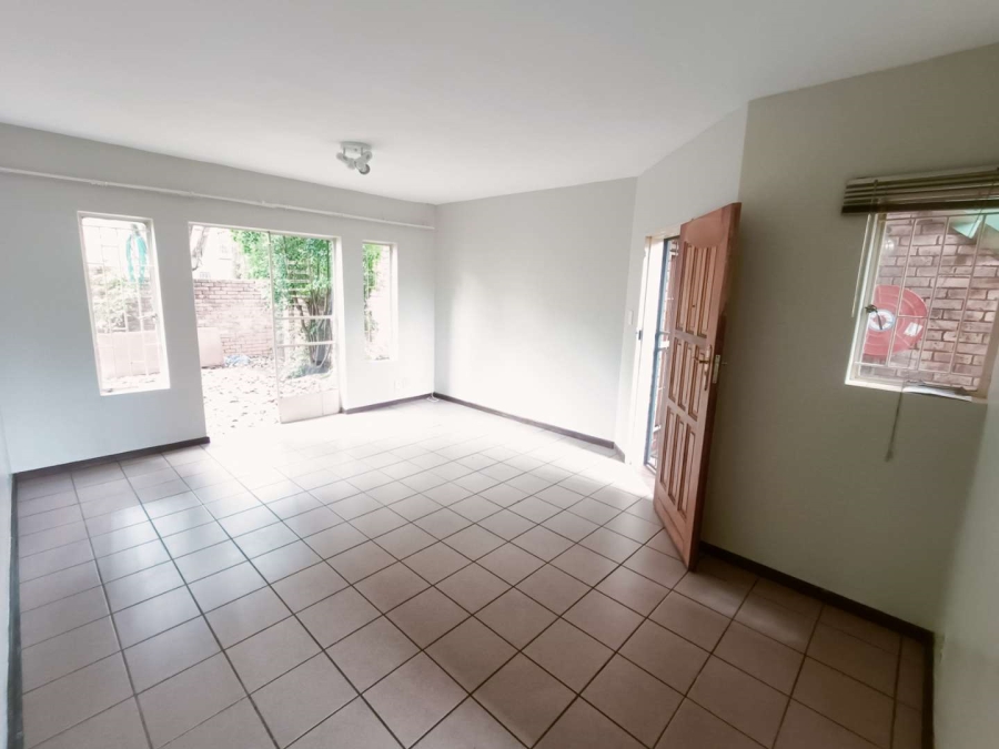 2 Bedroom Property for Sale in Zwartkop Gauteng