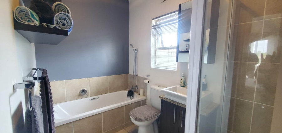 To Let 1 Bedroom Property for Rent in Sunninghill Gauteng