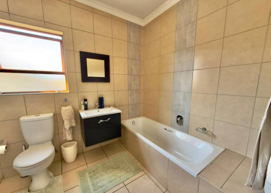 3 Bedroom Property for Sale in Randhart Gauteng