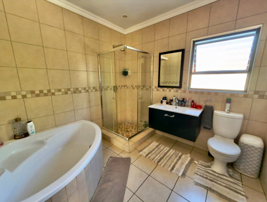 3 Bedroom Property for Sale in Randhart Gauteng