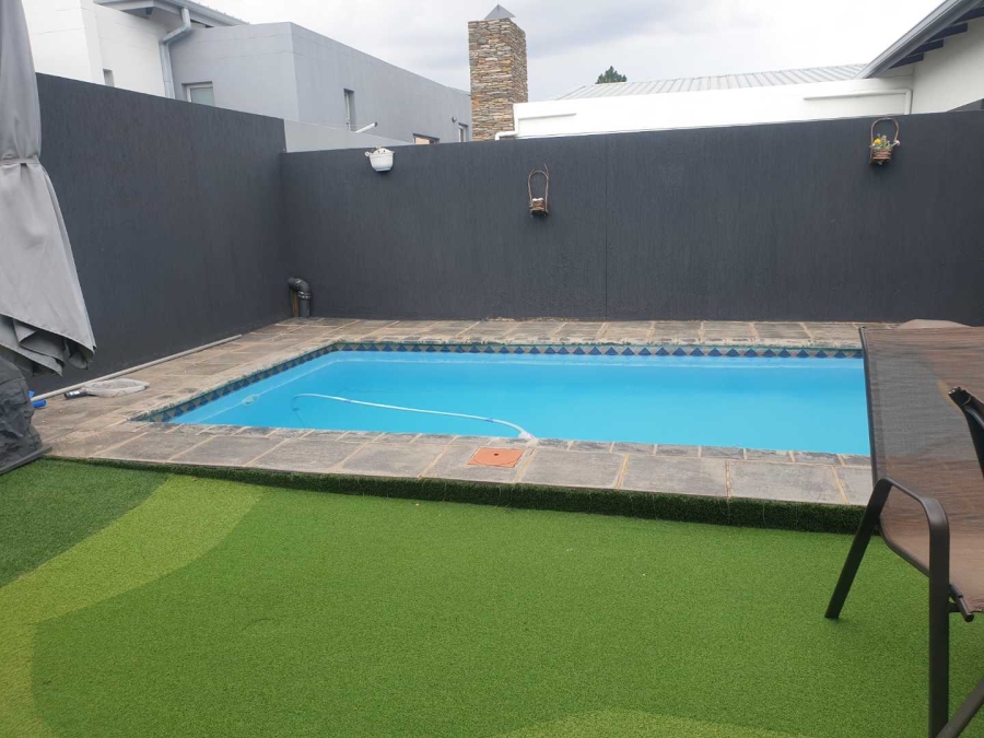 4 Bedroom Property for Sale in Eye of Africa Gauteng