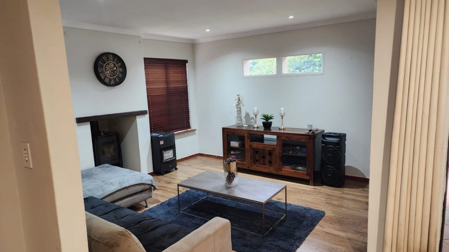 To Let 4 Bedroom Property for Rent in Bryanston Gauteng