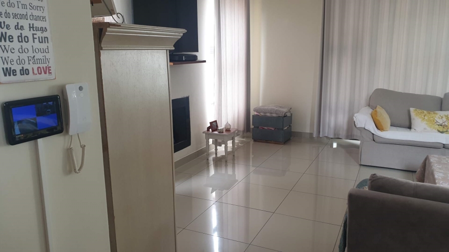 To Let 3 Bedroom Property for Rent in Brooklyn Gauteng