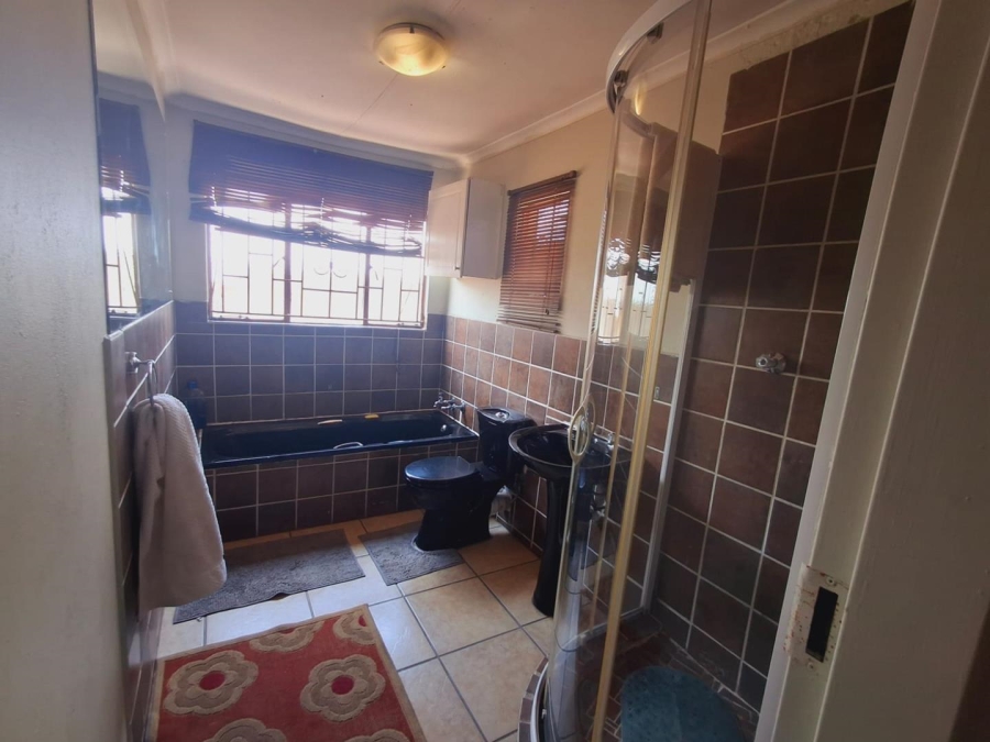 3 Bedroom Property for Sale in Olievenhoutbosch A H Gauteng