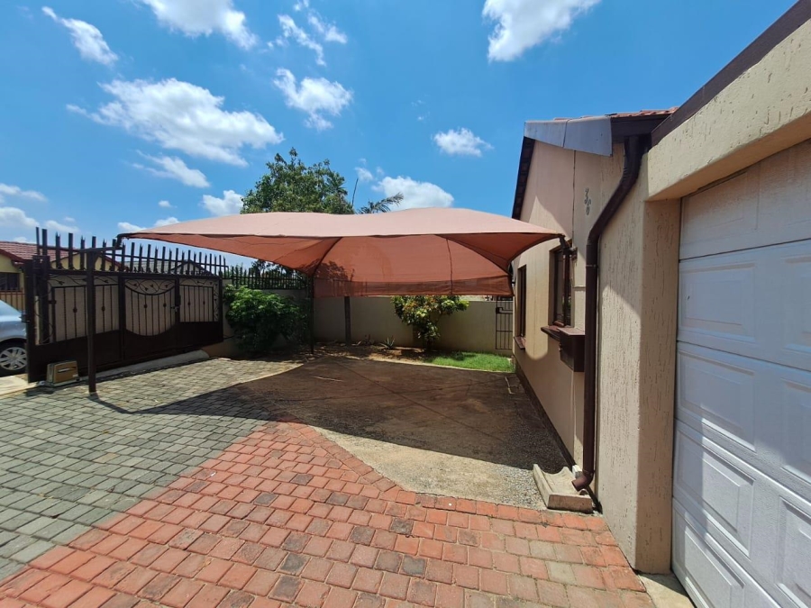 3 Bedroom Property for Sale in Olievenhoutbosch A H Gauteng