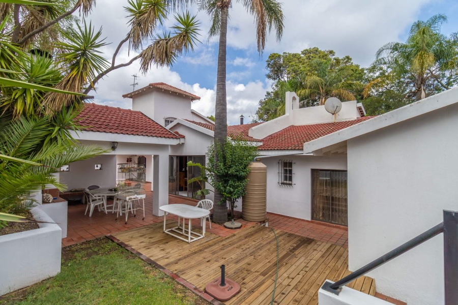 9 Bedroom Property for Sale in Ferndale Gauteng