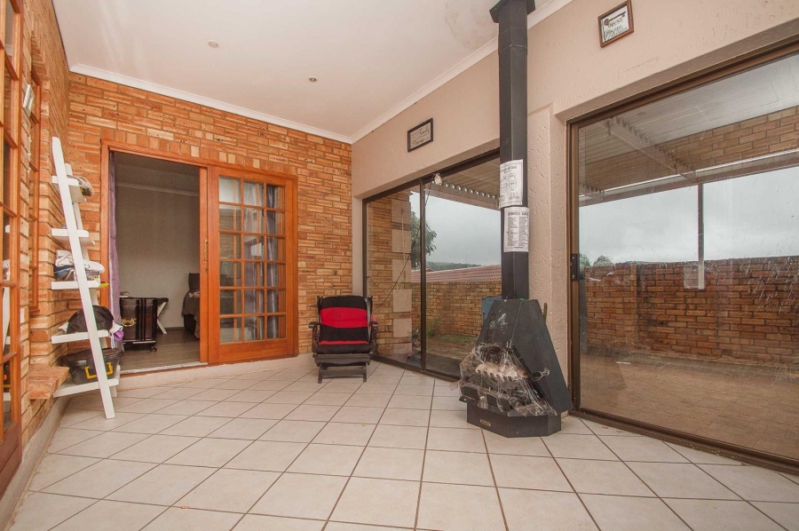 3 Bedroom Property for Sale in Rangeview Gauteng