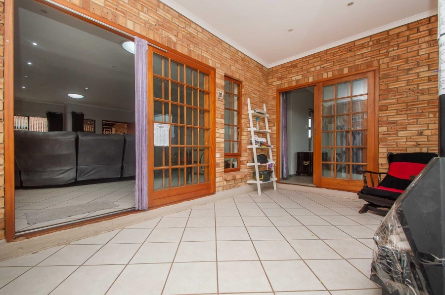 3 Bedroom Property for Sale in Rangeview Gauteng