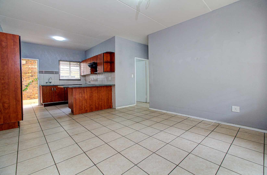 2 Bedroom Property for Sale in Wilgeheuwel Gauteng