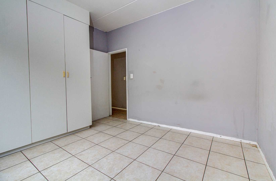 2 Bedroom Property for Sale in Wilgeheuwel Gauteng