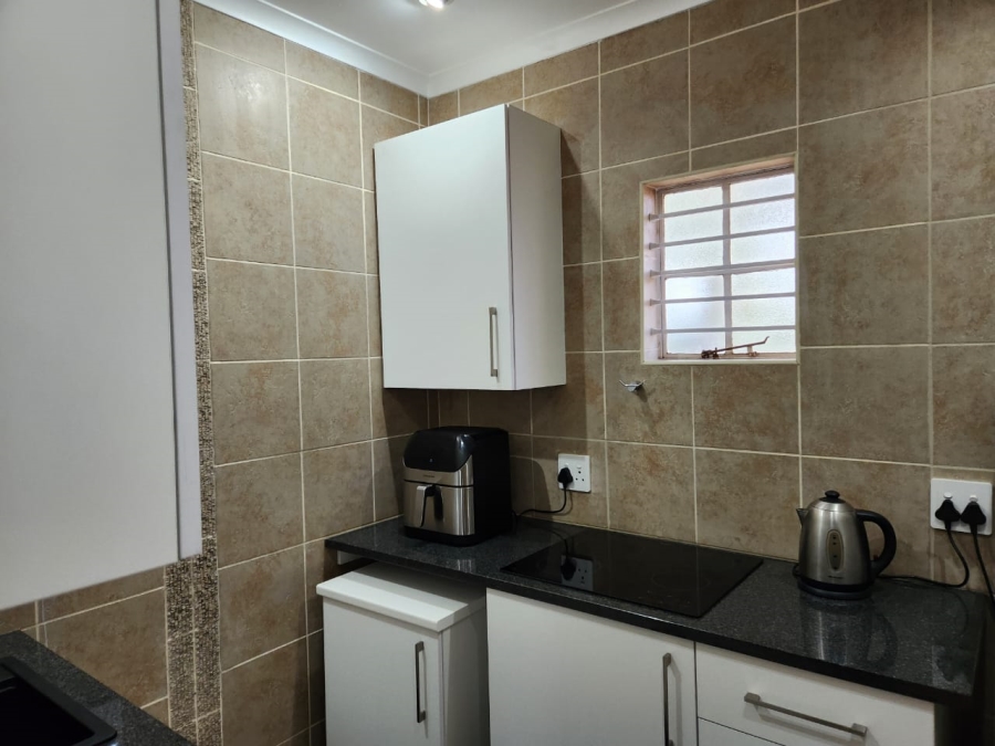 To Let 1 Bedroom Property for Rent in Hurlyvale Gauteng