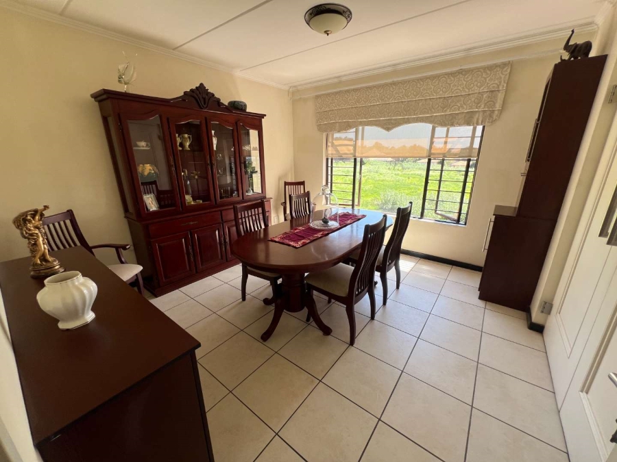 To Let 2 Bedroom Property for Rent in Solheim Gauteng