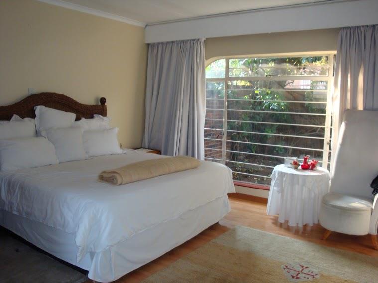 3 Bedroom Property for Sale in Gallo Manor Gauteng