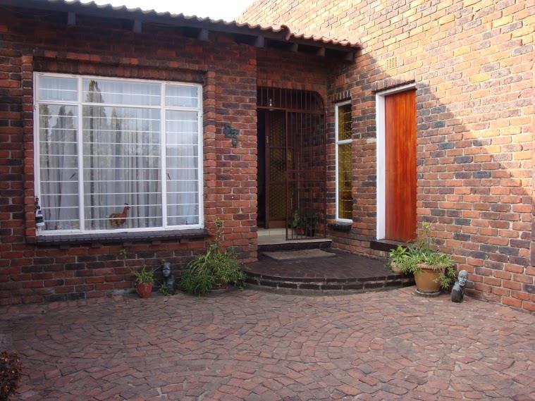 3 Bedroom Property for Sale in Gallo Manor Gauteng