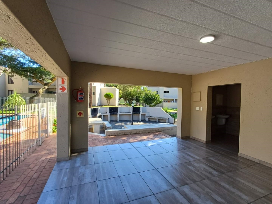 To Let 2 Bedroom Property for Rent in Sandown Gauteng