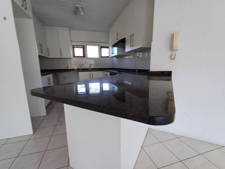 To Let 2 Bedroom Property for Rent in Sandown Gauteng
