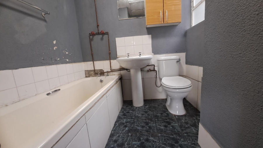 2 Bedroom Property for Sale in Ridgeway Gauteng