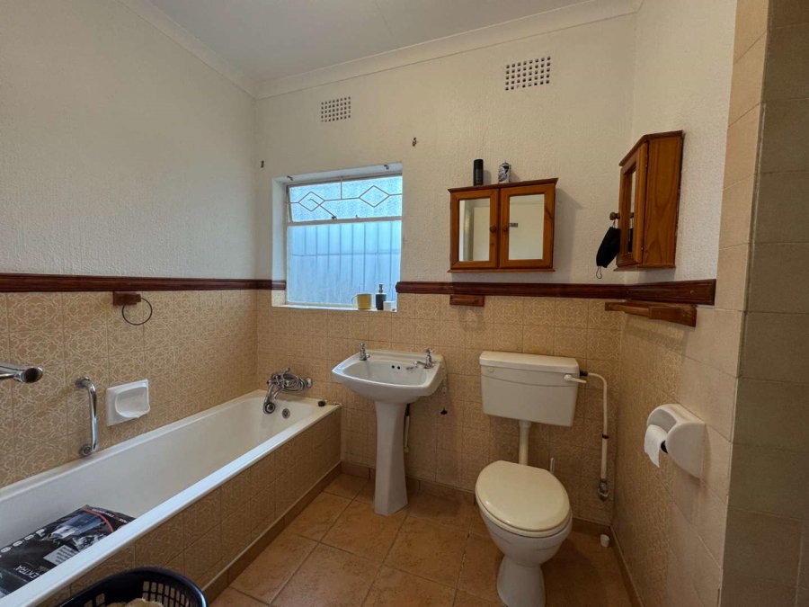 3 Bedroom Property for Sale in Brackenhurst Gauteng